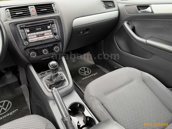 EMİR AUTO'dan JETTA 139 BİN KM BOYASIZ 2014 MODEL EMSALSİZ
