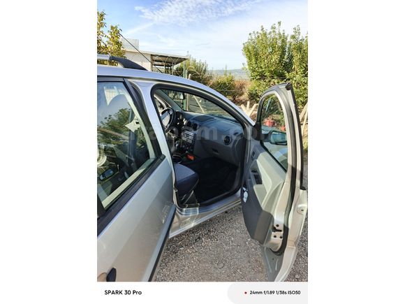 Sahibinden Ford Fusion 1.6 Lux 2006 Model