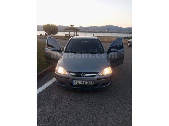 Yeni Bakımlı Opel Corsa 1.3 CDTI Enjoy 2004 Model Kocaeli