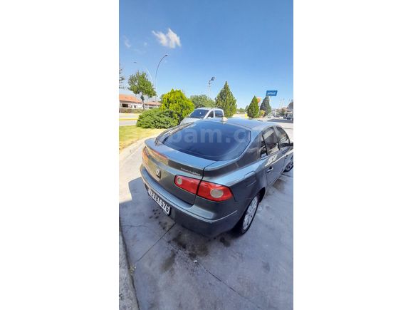 Sahibinden Renault Laguna 1.6 Expression 2006 Model
