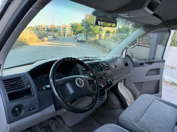 AZAT AUTO,DAN 2004 MODEL T5 WV TRANSPORTER 1.9 TDI 5+1