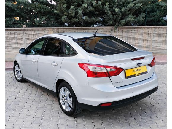 2013 MODEL DEĞİŞENSİZ FOCUS MÜKEMMEL KONDİSYON!!