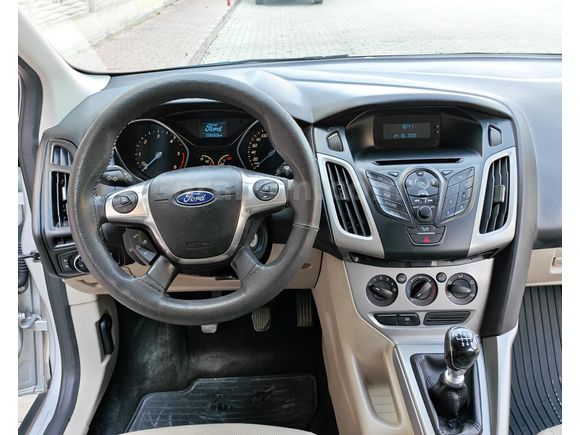 2013 MODEL DEĞİŞENSİZ FOCUS MÜKEMMEL KONDİSYON!!