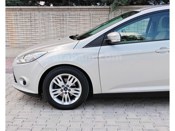 2013 MODEL DEĞİŞENSİZ FOCUS MÜKEMMEL KONDİSYON!!
