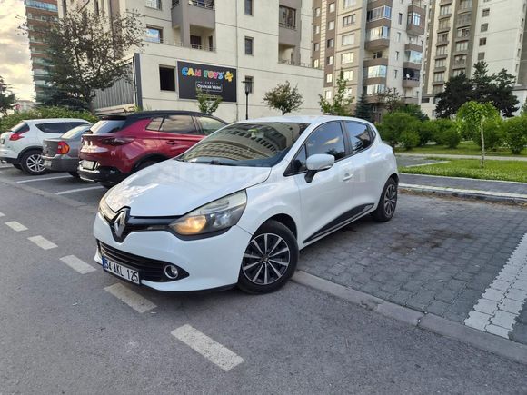Sahibinden Renault Clio 1.2 Joy 2014 Model