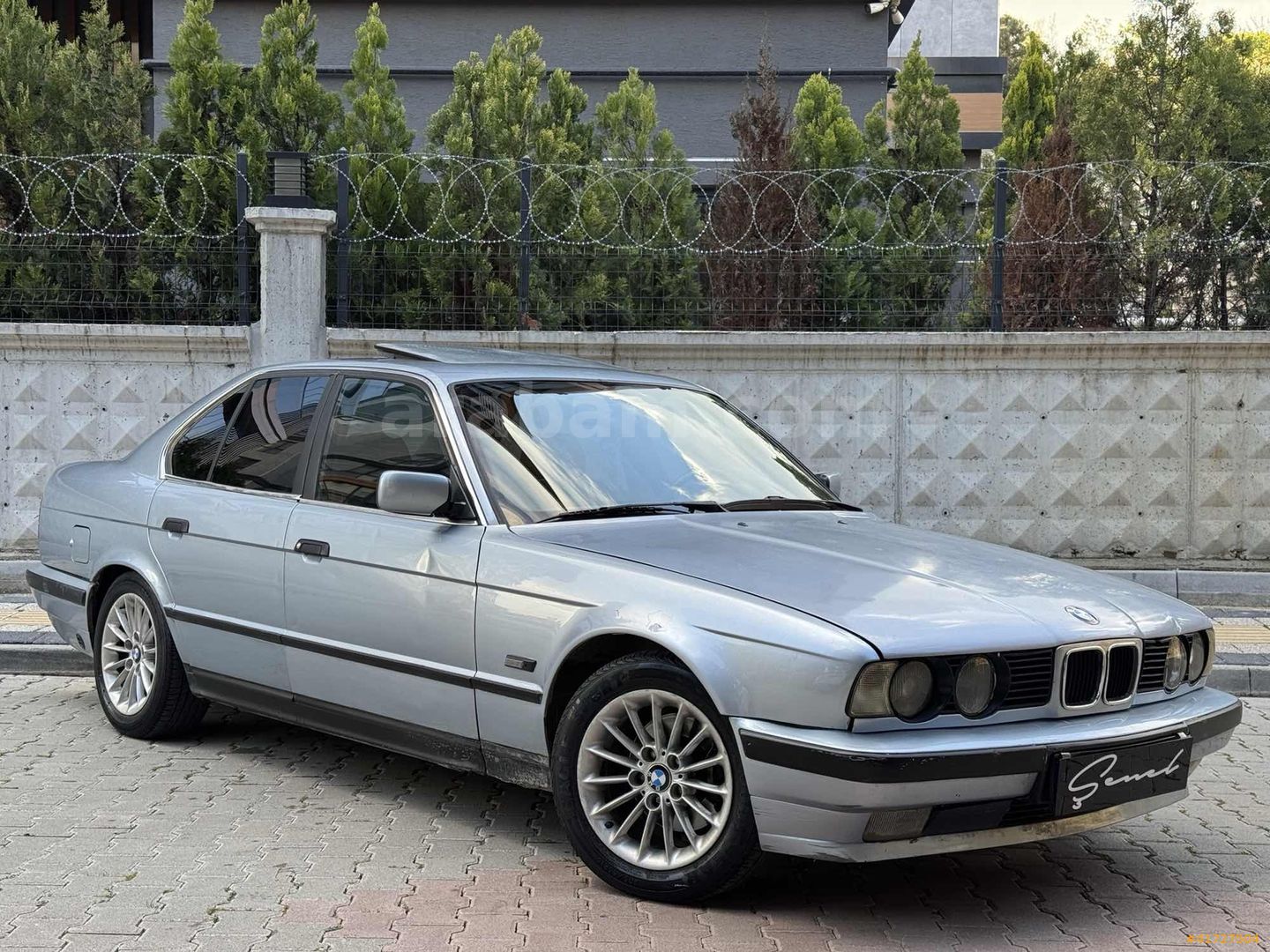 Galeriden BMW 5 Serisi 525i Standart 1990 Model Bursa 425.000 km
