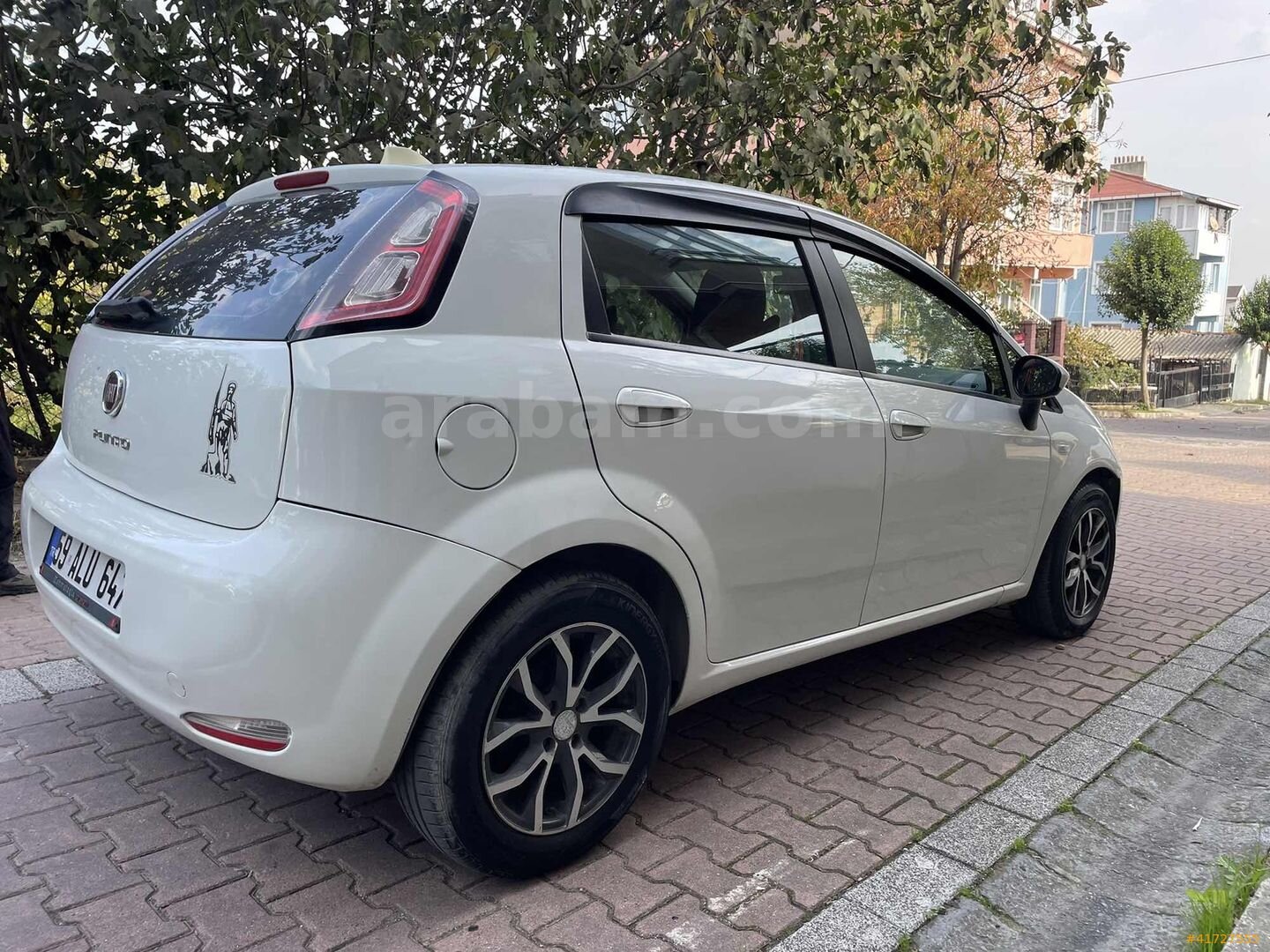 Galeriden Fiat Punto 1.3 Multijet Pop 2013 Model İstanbul 172.000 km Beyaz 6