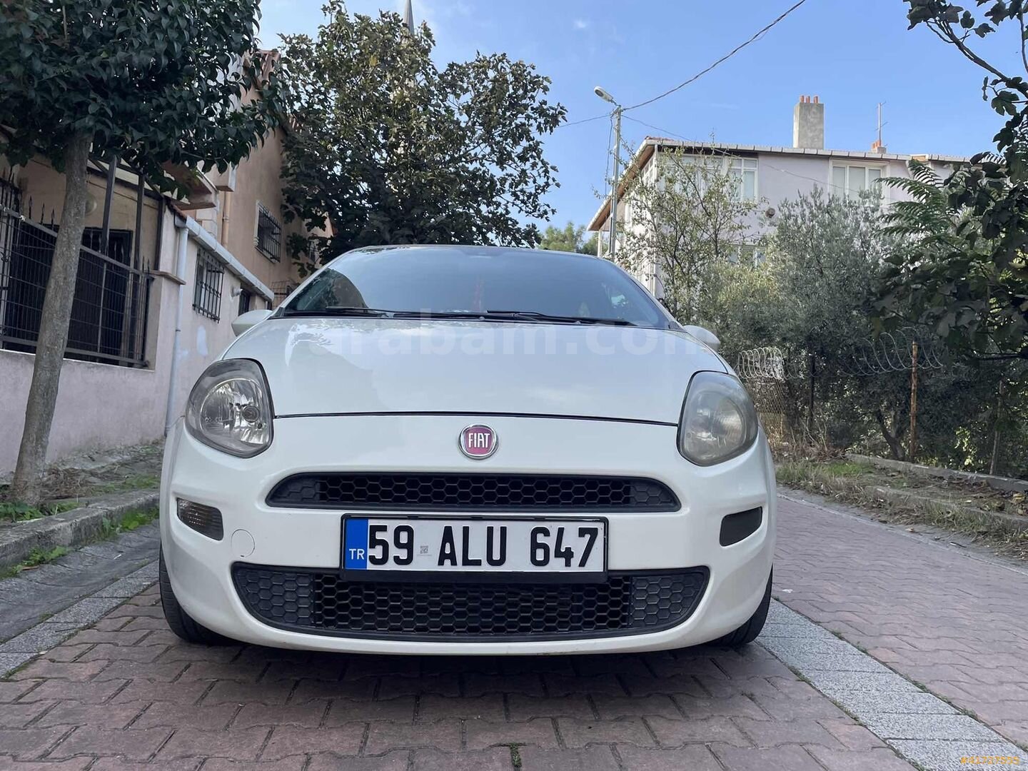 Galeriden Fiat Punto 1.3 Multijet Pop 2013 Model İstanbul 172.000 km Beyaz 3