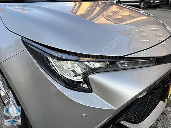 ANKA'DAN 53.000 KM BOYASIZ CAM TAVAN COROLLA 1.2T HATCHBACK