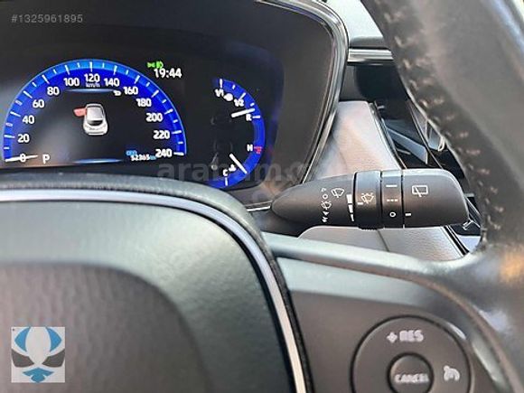 ANKA'DAN 53.000 KM BOYASIZ CAM TAVAN COROLLA 1.2T HATCHBACK