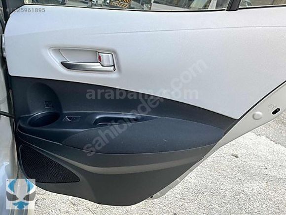 ANKA'DAN 53.000 KM BOYASIZ CAM TAVAN COROLLA 1.2T HATCHBACK