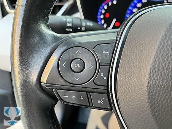 ANKA'DAN 53.000 KM BOYASIZ CAM TAVAN COROLLA 1.2T HATCHBACK
