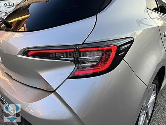 ANKA'DAN 53.000 KM BOYASIZ CAM TAVAN COROLLA 1.2T HATCHBACK