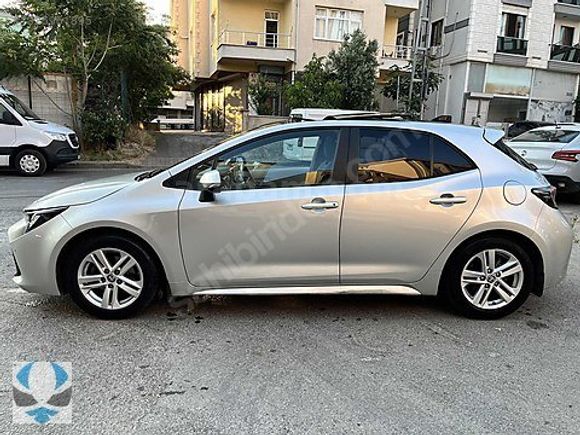 ANKA'DAN 53.000 KM BOYASIZ CAM TAVAN COROLLA 1.2T HATCHBACK