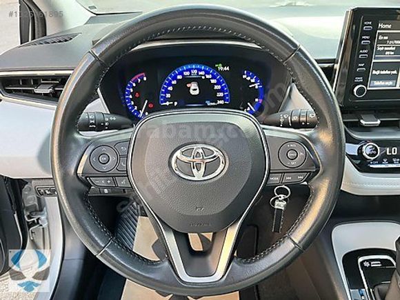 ANKA'DAN 53.000 KM BOYASIZ CAM TAVAN COROLLA 1.2T HATCHBACK