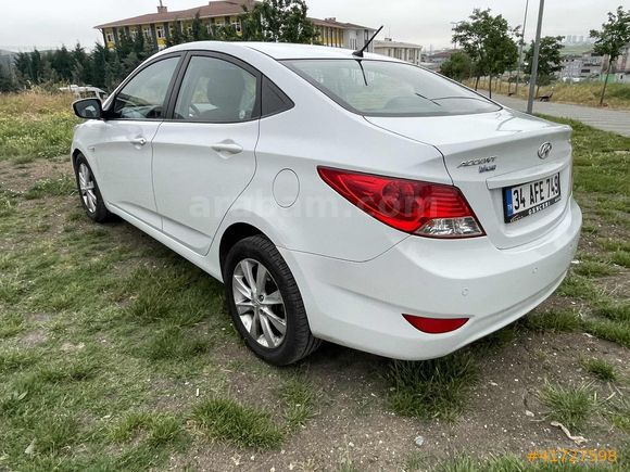 2018 ÇIKIŞLI ORJ. 128'BİNDE OTOMATİK BAKIMLI AİLE ARACI