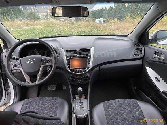 2018 ÇIKIŞLI ORJ. 128'BİNDE OTOMATİK BAKIMLI AİLE ARACI