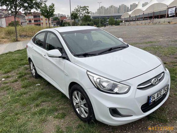 2018 ÇIKIŞLI ORJ. 128'BİNDE OTOMATİK BAKIMLI AİLE ARACI