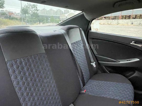 2018 ÇIKIŞLI ORJ. 128'BİNDE OTOMATİK BAKIMLI AİLE ARACI