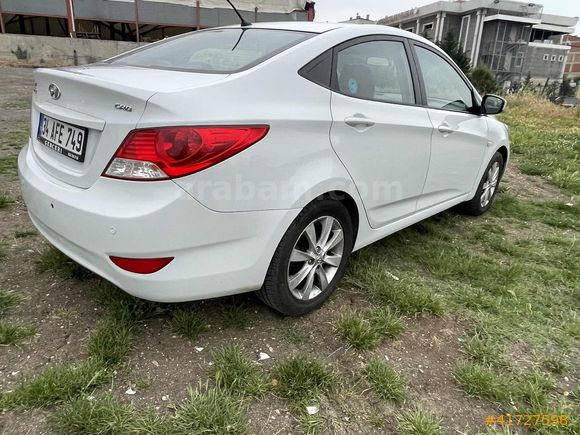 2018 ÇIKIŞLI ORJ. 128'BİNDE OTOMATİK BAKIMLI AİLE ARACI