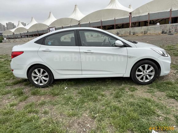 2018 ÇIKIŞLI ORJ. 128'BİNDE OTOMATİK BAKIMLI AİLE ARACI