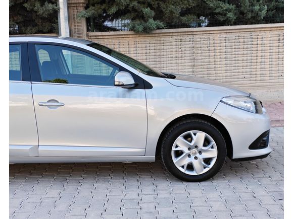 FLUENCE TOUCH PLUS DEĞİŞENSİZ SADECE 3 PARÇA BOYALI EMSALSİZ !!