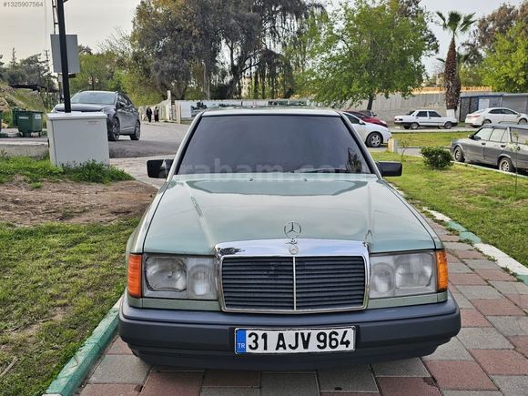 MERCEDES 250 D NOSTALJˆI TEMİZ ORJˆİNAL