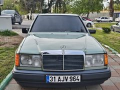 MERCEDES 250 D NOSTALJˆI TEMİZ ORJˆİNAL