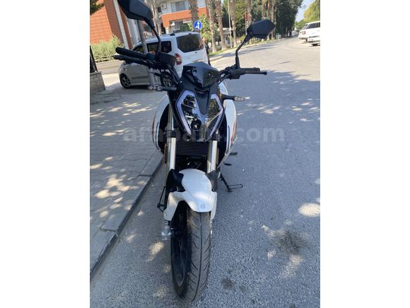 Sıfırdan farksız. 240 km de. 
