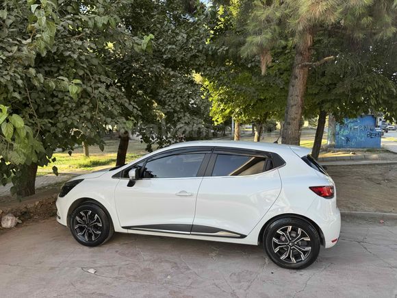 Sahibinden Renault Clio 0.9 TCe Joy 2020 Model 