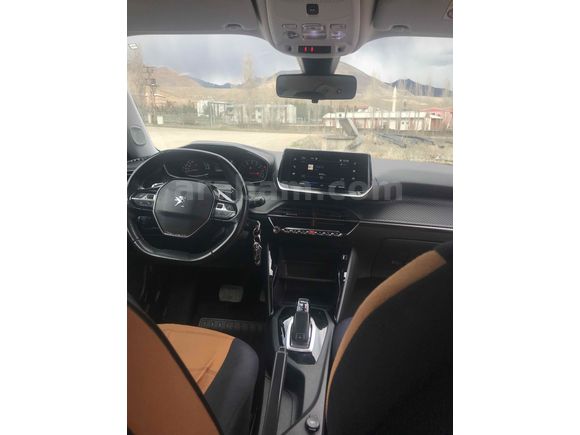 Sahibinden Peugeot 2008 1.5 BlueHDI Active Skypack 2020 Model 