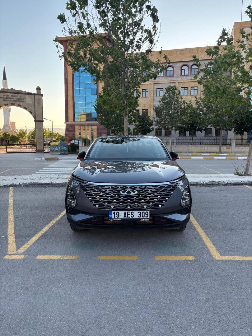 Sahibinden Chery Omoda 5 1.6 T-GDI Excellent 2023 Model Ankara 17.000 km Füme 2