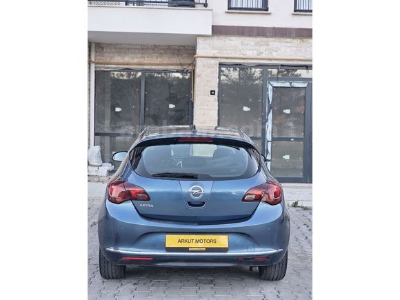 Arkut Motors dan Değişensiz Astra J