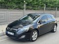 VİTRİN'DEN 2011 MODEL 1.6 BENZİNLİ OTOMATİK DEĞİŞENSİZ ASTRA