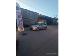 Sahibinden Renault Clio 1.2 Grandtour Extreme 2011 Model