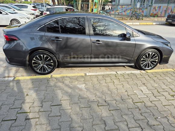 Sahibinden Toyota Corolla 1.5 Flame X-Pack 2023 Model 