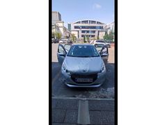 Sahibinden Peugeot 208 1.4 HDi Active 2014 Model İstanbul 180.000 km Gri (Gümüş)