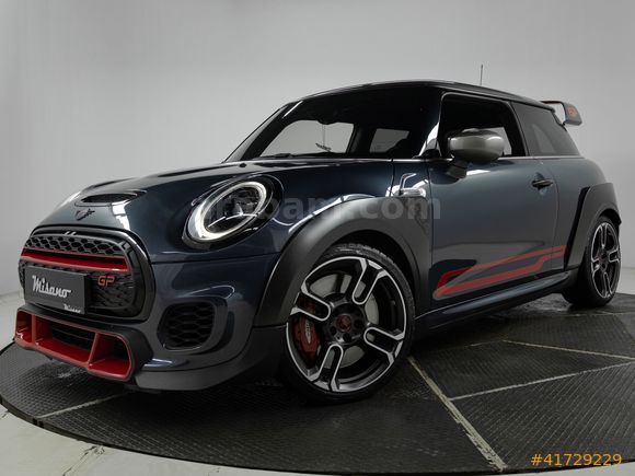 -MİSANO- 2020 MİNİ JOHN COOPER WORKS GP3 No: 1424 / 3000