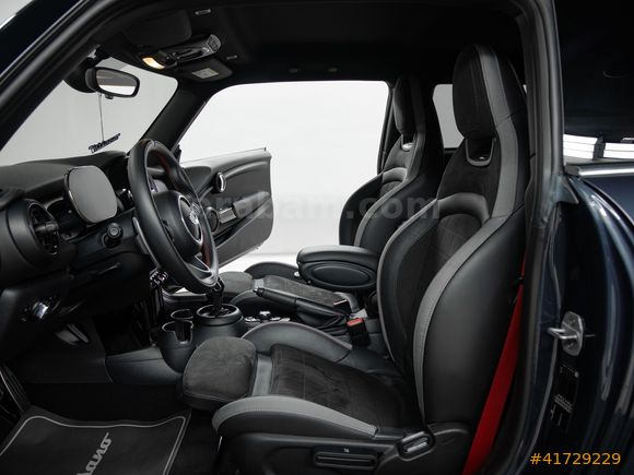 -MİSANO- 2020 MİNİ JOHN COOPER WORKS GP3 No: 1424 / 3000