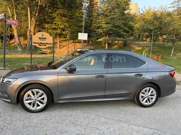 Sahibinden Skoda Octavia 1.0 e-Tec Premium 2023 Model 