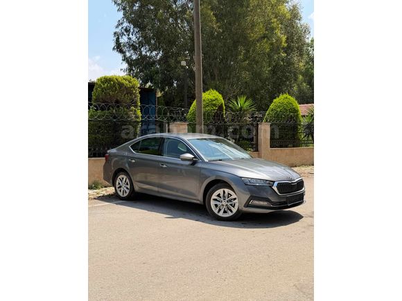 Sahibinden Düşük Km 2023 Skoda Octavia