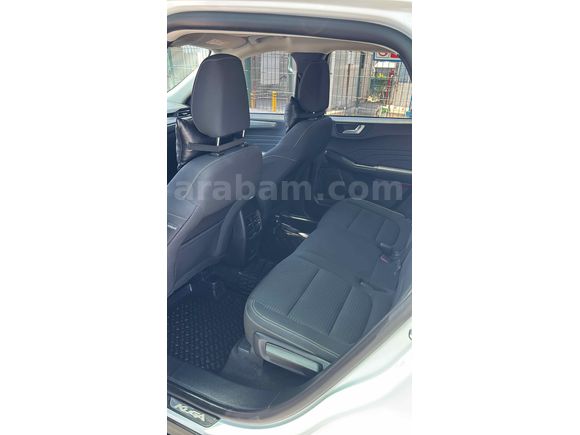 Sahibinden Ford Kuga 1.5 EcoBlue Titanium 2022 Model 