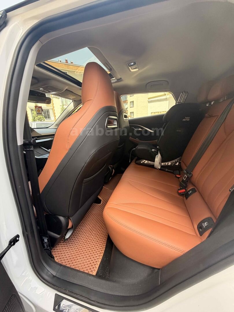 Sahibinden Chery Omoda 5 1.6 T-GDI Excellent 2023 Model Bursa 34.900 km Beyaz 7