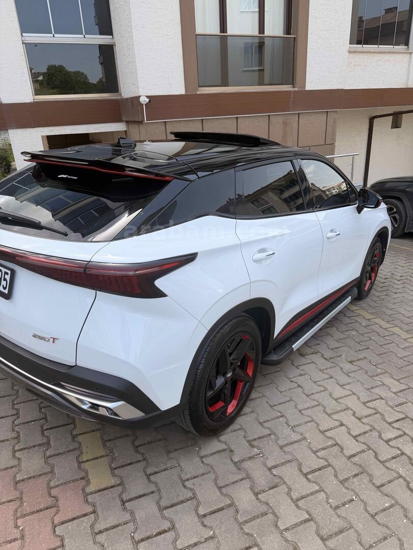 Sahibinden Chery Omoda 5 1.6 T-GDI Excellent 2023 Model Bursa 34.900 km Beyaz 3