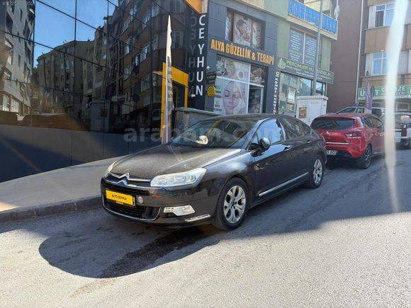 2015 MODEL DİZEL OTOMATİK 255 BİN KM'DE CİTROEN C5