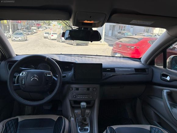 2015 MODEL DİZEL OTOMATİK 255 BİN KM'DE CİTROEN C5
