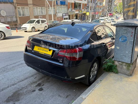 2015 MODEL DİZEL OTOMATİK 255 BİN KM'DE CİTROEN C5