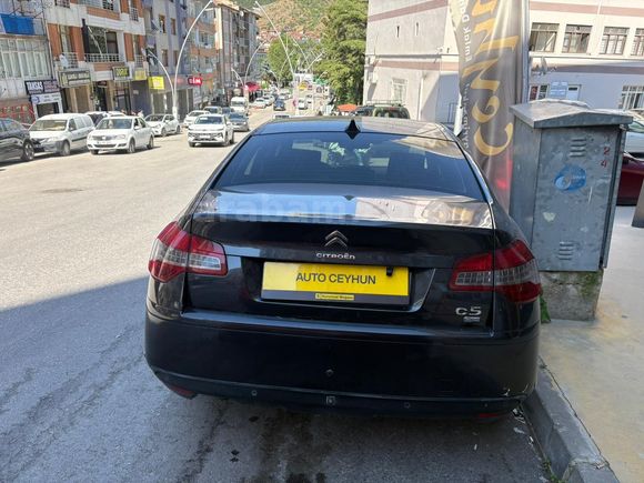 2015 MODEL DİZEL OTOMATİK 255 BİN KM'DE CİTROEN C5