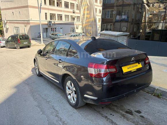 2015 MODEL DİZEL OTOMATİK 255 BİN KM'DE CİTROEN C5