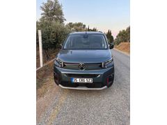 Sahibinden Citroen Berlingo 1.5 BlueHDI Shine Bold 2024 Model HTASIZTRAMERSİZ TAMAMI ORJİNAL OTOMATİK 